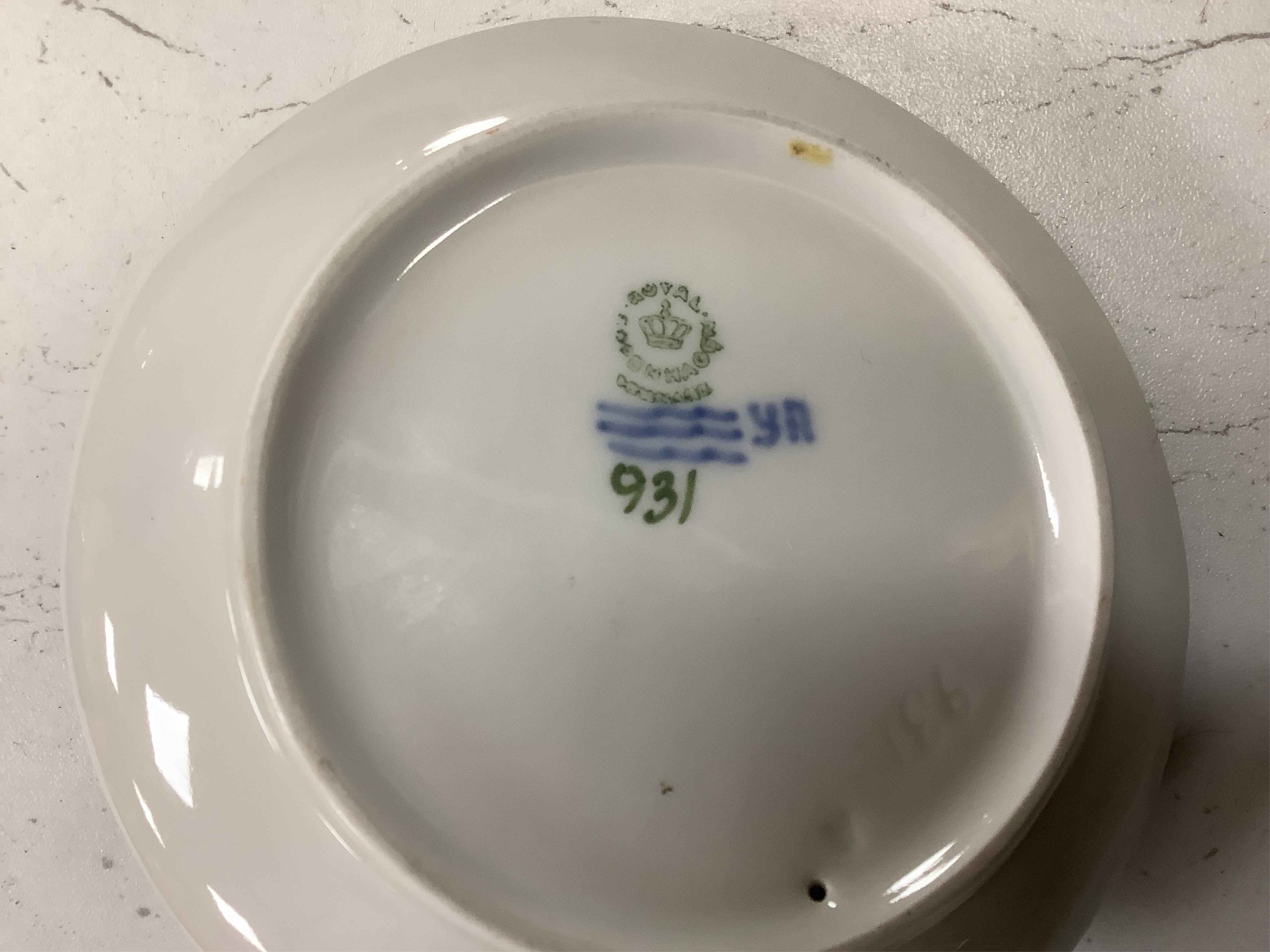 A Royal Copenhagen no.931 two fish dish, one proud, 11cm diameter. Condition - good